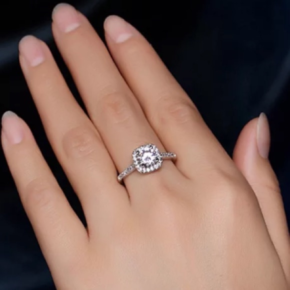 Sterling silver diamond ring 💍 - Picture 2 of 4